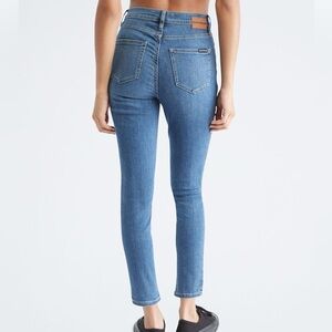 Calvin Klein Repreve High Rise Skinny Jeans Women’s